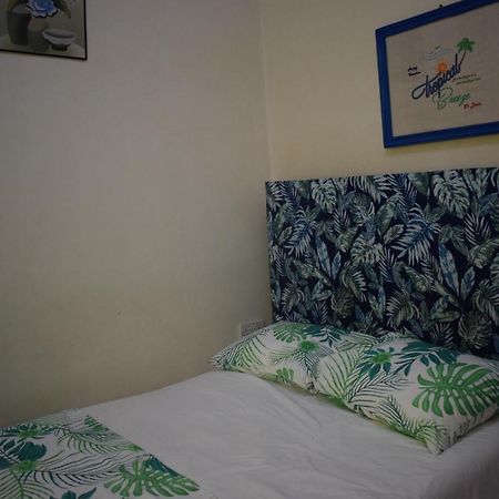 Tropical Breeze Vacation Home And Apartments Gros Islet Eksteriør billede