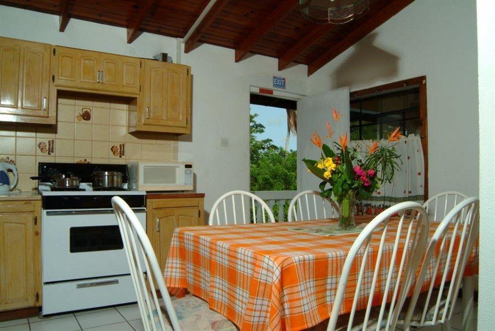 Tropical Breeze Vacation Home And Apartments Gros Islet Eksteriør billede