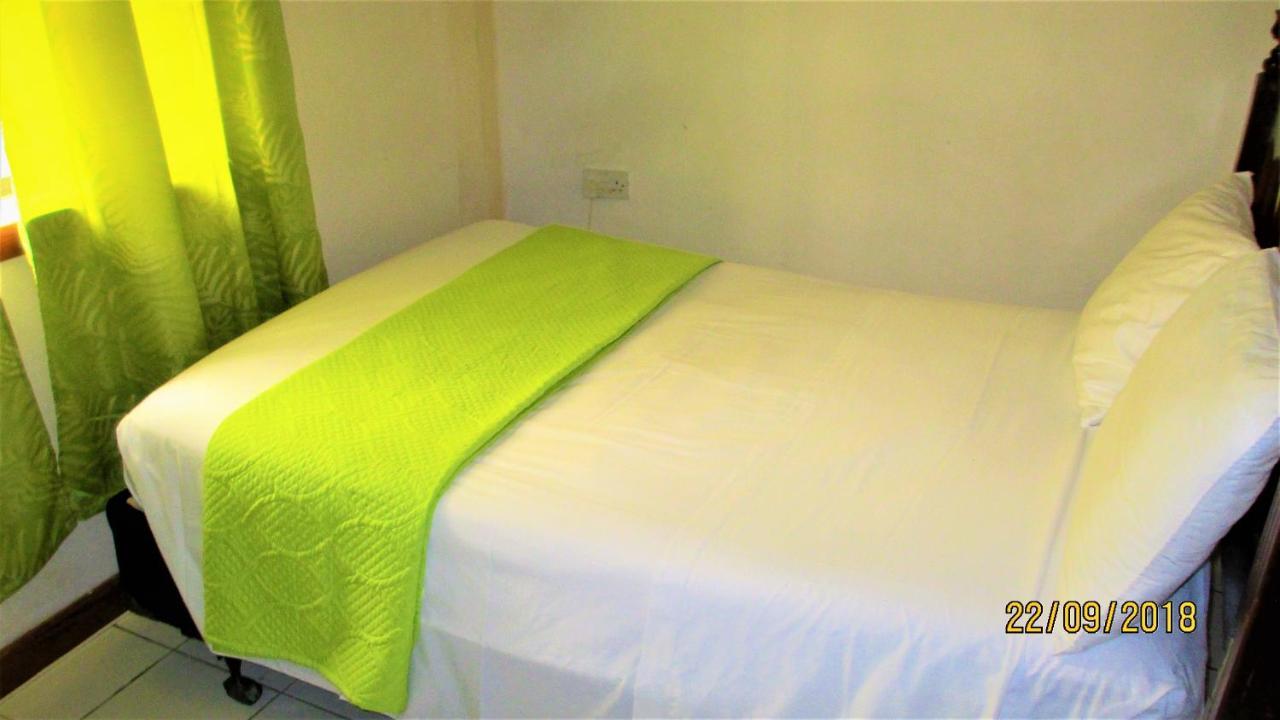 Tropical Breeze Vacation Home And Apartments Gros Islet Eksteriør billede
