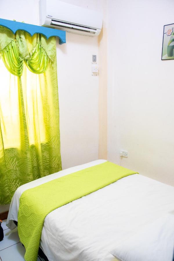 Tropical Breeze Vacation Home And Apartments Gros Islet Eksteriør billede