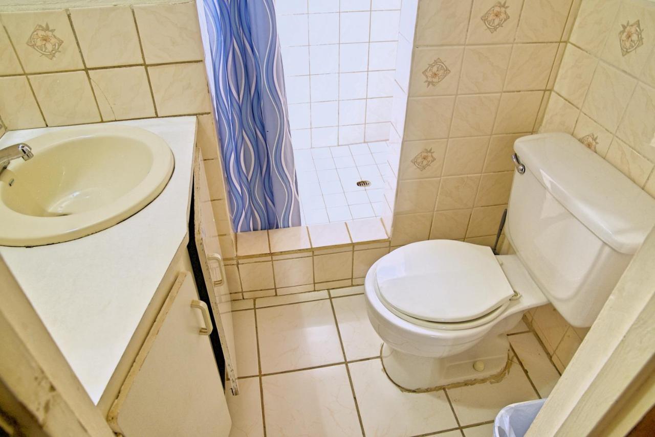 Tropical Breeze Vacation Home And Apartments Gros Islet Eksteriør billede