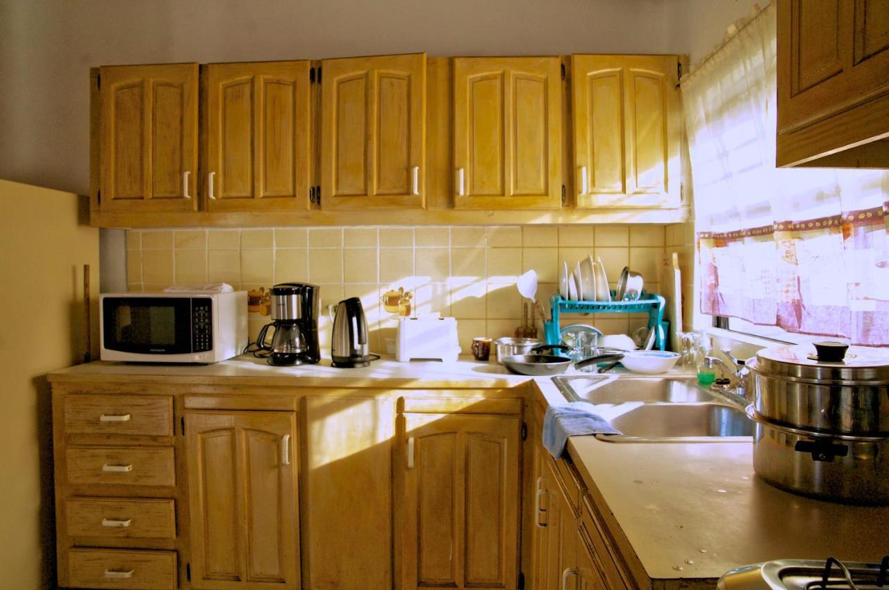 Tropical Breeze Vacation Home And Apartments Gros Islet Eksteriør billede
