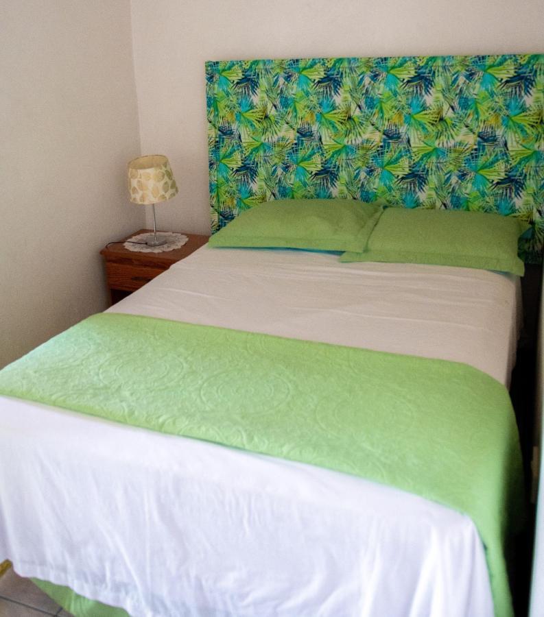 Tropical Breeze Vacation Home And Apartments Gros Islet Eksteriør billede