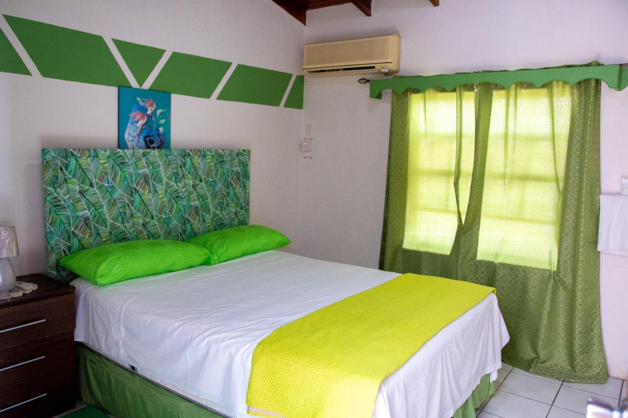 Tropical Breeze Vacation Home And Apartments Gros Islet Eksteriør billede